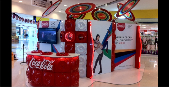 Stand Coca Cola Olímpicos-Glue-Stand para Centros Comerciales para apoyar la activación de marca con motivo de los Juegos Olímpicos 2012